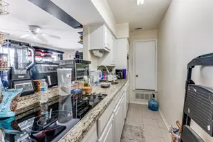 1801 Old Oak Dr, Arlington, TX 76012 - Photo 18