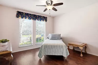 121 Montreal Drive, Hurst, TX 76054 - Photo 18