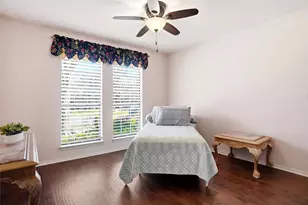 121 Montreal Dr, Hurst, TX 76054 - Photo 18