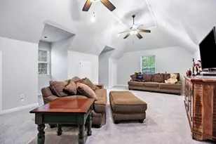 1210 Creekwood Dr, Garland, TX 75044 - Photo 24