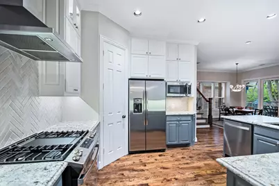 1210 Creekwood Drive, Garland, TX 75044 - Photo 14