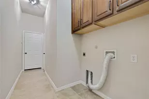 8740 Iron Horse, Irving, TX 75063 - Photo 20