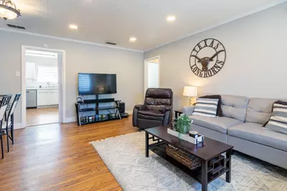1803 Oak Tree Lane, Arlington, TX 76013 - Photo 4
