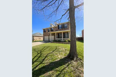 2835 Park Springs Drive, Grand Prairie, TX 75052 - Photo 4
