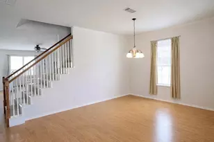 2835 Park Springs Dr, Grand Prairie, TX 75052 - Photo 6