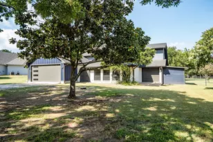 117 Modoc Trail, Lake Kiowa, TX 76240 - Photo 20