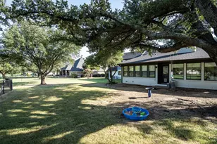 117 Modoc Trail, Lake Kiowa, TX 76240 - Photo 34