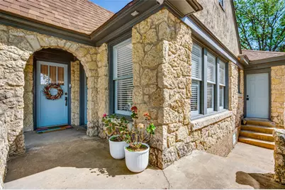 708 Blaylock Drive, Dallas, TX 75203 - Photo 2