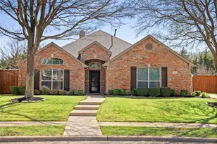 220 Creekside Dr, Murphy, TX 75094 - Photo 2