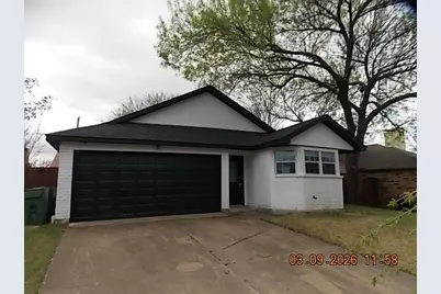 5225 Livermore Drive, Arlington, TX 76017 - Photo 2