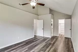 5225 Livermore Dr, Arlington, TX 76017 - Photo 12