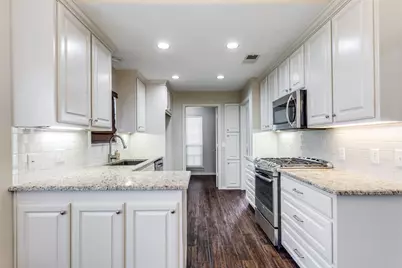 2606 Belmeade Drive, Carrollton, TX 75006 - Photo 8