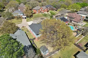 1825 Sandalwood Ln, Grapevine, TX 76051 - Photo 38