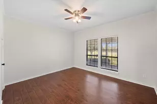 1105 E Highland Rd, Oak Leaf, TX 75154 - Photo 30