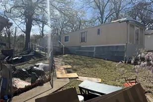 620 E Shepherd St, Denison, TX 75021 - Photo 6