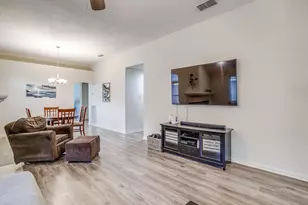 5720 Polo Club Dr, Arlington, TX 76017 - Photo 4