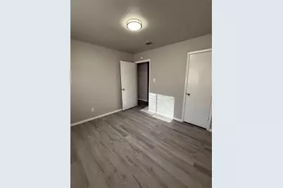 1433 N Bluegrove Road, Lancaster, TX 75134 - Photo 10