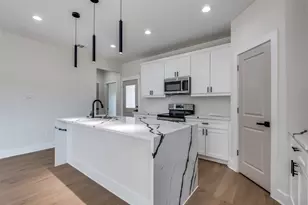 1406 Oakley Ave, Dallas, TX 75216 - Photo 12