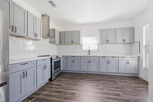 300 S 2nd St, Tehuacana, TX 76686 - Photo 6