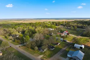 300 S 2nd St, Tehuacana, TX 76686 - Photo 32