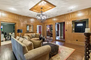 10019 Hickory Crossing, Dallas, TX 75243 - Photo 4