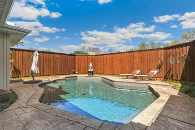 10019 Hickory Crossing, Dallas, TX 75243 - Photo 24