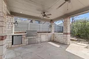 500 Quail Cove Ct, Hurst, TX 76054 - Photo 4