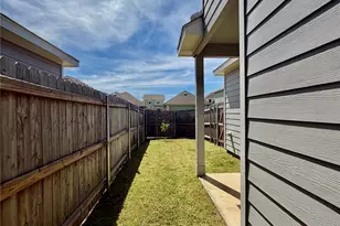 5664 Shore Point Trl, Fort Worth, TX 76119 - Photo 28