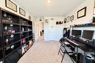 5664 Shore Point Trl, Fort Worth, TX 76119 - Photo 20