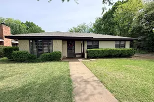 837 Hillside Dr, Sherman, TX 75090 - Photo 2