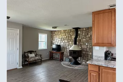 5066 E Highway 199, Springtown, TX 76082 - Photo 8