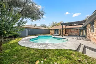 7221 Fernmeadow Dr, Dallas, TX 75248 - Photo 36