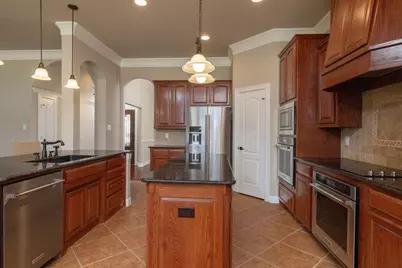 130 Austen Drive, Hudson Oaks, TX 76087 - Photo 10