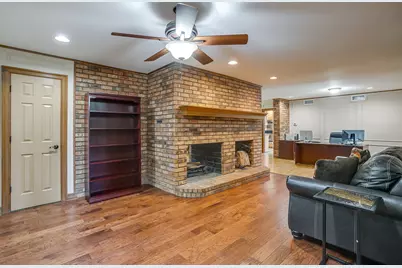 8620 Canyon Crest Road, Fort Worth, TX 76179 - Photo 10