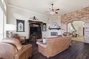212 Matthew Ave, Denton, TX 76210 - Photo 6