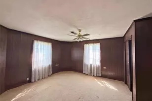 411 E Avenue G, Midlothian, TX 76065 - Photo 8