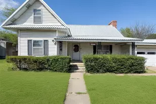 411 E Avenue G, Midlothian, TX 76065 - Photo 1