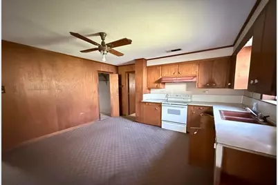 411 E Avenue G, Midlothian, TX 76065 - Photo 6