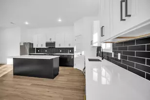 305 Eggar St, Waxahachie, TX 75165 - Photo 12