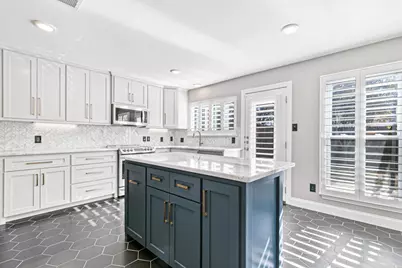 2010 Heatherbrook Drive, Grapevine, TX 76051 - Photo 14