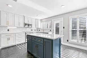 2010 Heather Brook Dr, Grapevine, TX 76051 - Photo 14