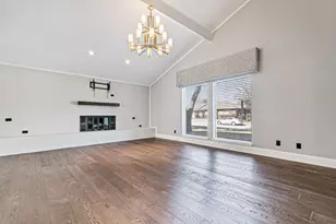 2010 Heather Brook Dr, Grapevine, TX 76051 - Photo 10