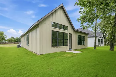 305 E Locust Street, Leonard, TX 75452 - Photo 2