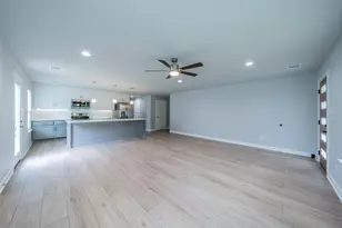 224 Patrick St, Waxahachie, TX 75165 - Photo 4