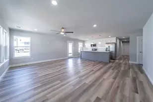 224 Patrick St, Waxahachie, TX 75165 - Photo 2