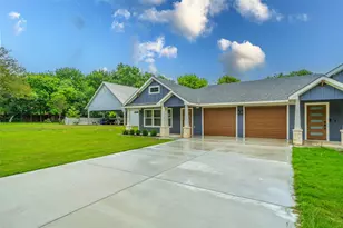 224 Patrick St, Waxahachie, TX 75165 - Photo 2