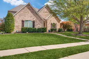 159 Courtney Bay Ln, Argyle, TX 76226 - Photo 2