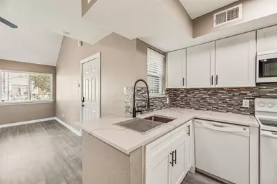 3113 Sondra Drive #206, Fort Worth, TX 76107 - Photo 12