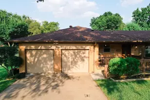 518 Harn Dr, Lewisville, TX 75057 - Photo 2