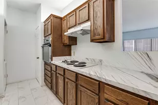 2101 Count Fleet Dr, Arlington, TX 76011 - Photo 6